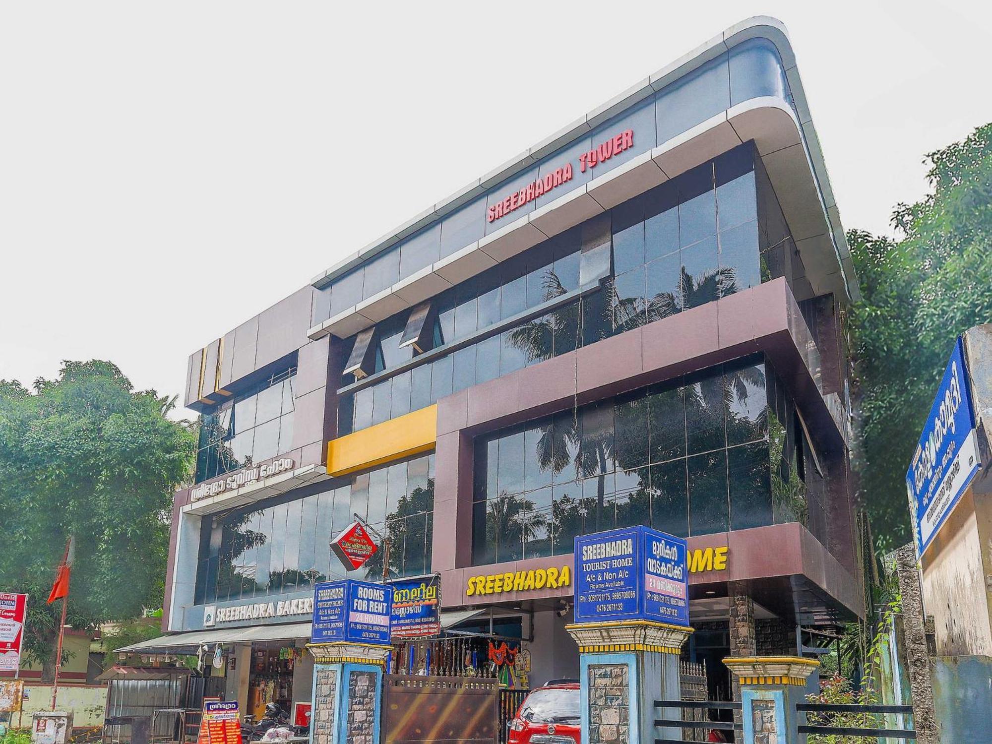 Hotel O Sree Bhadra Tourist Home Kollam Exteriör bild