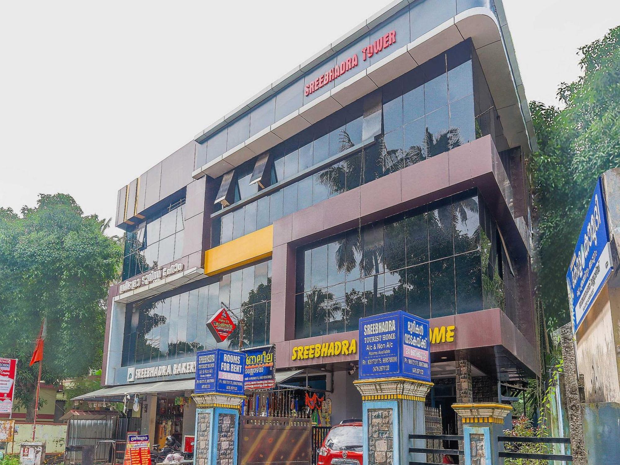 Hotel O Sree Bhadra Tourist Home Kollam Exteriör bild