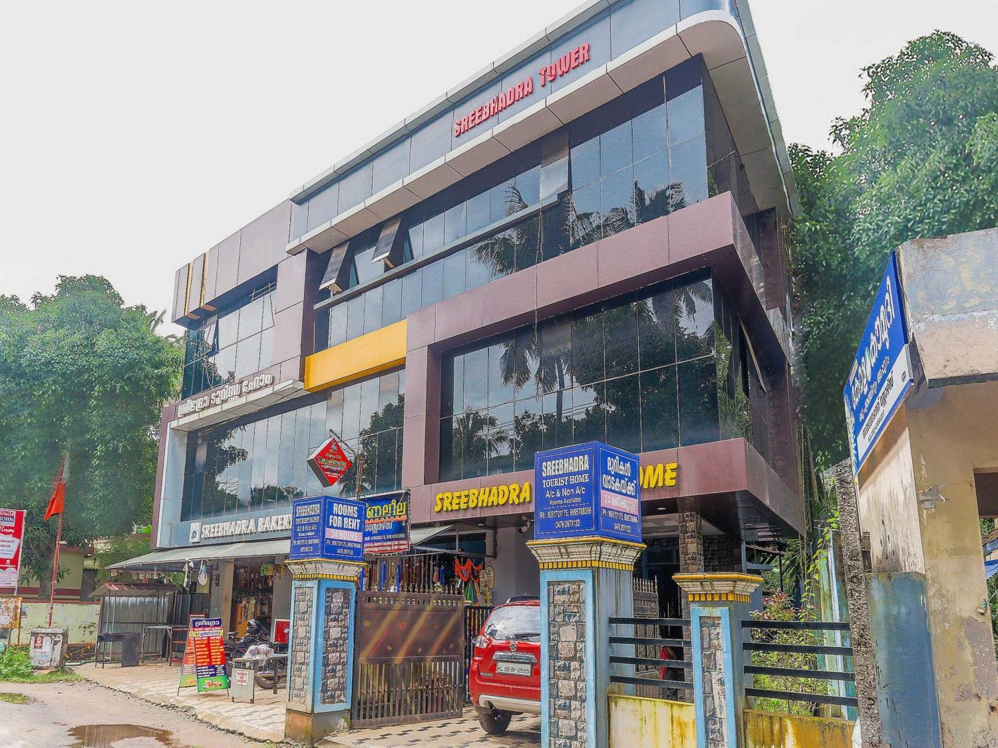 Hotel O Sree Bhadra Tourist Home Kollam Exteriör bild