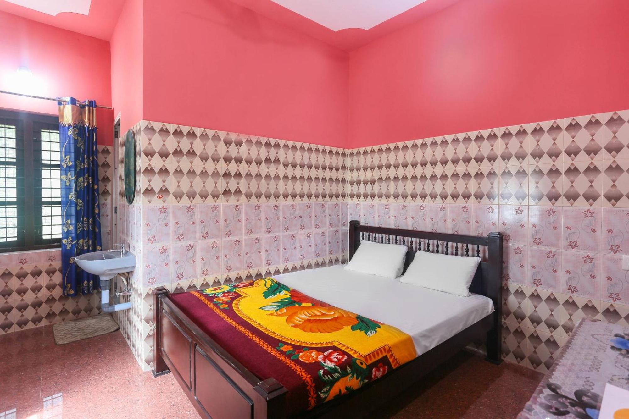 Hotel O Sree Bhadra Tourist Home Kollam Exteriör bild